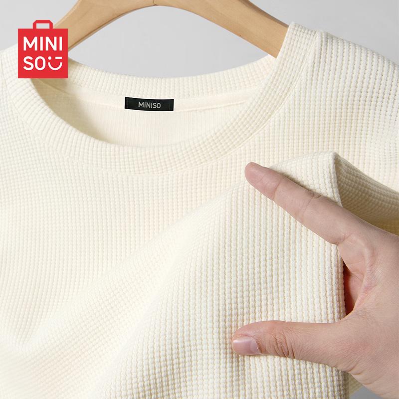 MINISO Мужская повседневная свободная футболка с коротким рукавом 2026