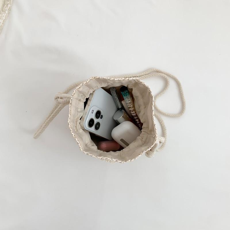 Летняя соломенная пляжная женская сумка 2025 новая модная плетеная сумка для девушки универсальная повседневная плетеная сумка