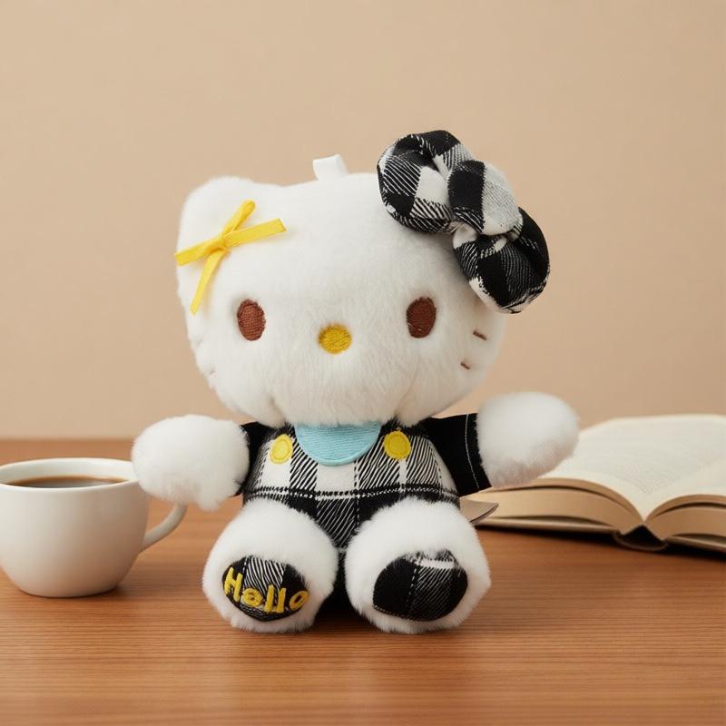Плюшевый брелок Hello Kitty Винтажный клетчатый наряд Дизайн с бантом Милая плюшевая кукла-подвеска Hello Kitty Декор для сумки DIY Модные подарки для девочек
