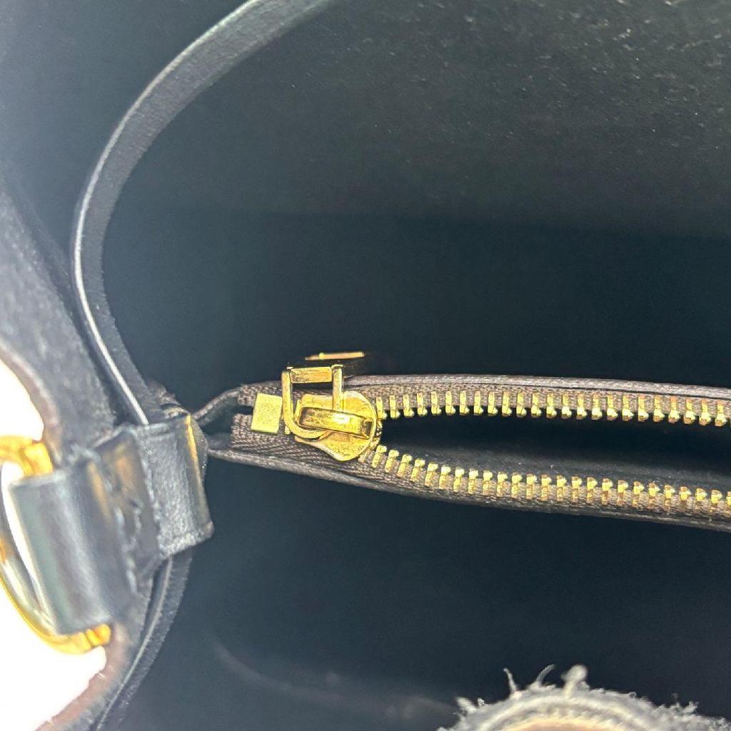 [Б/У] Louis Vuitton Neonoe MM 'Коричневый канвас Monogram' - Хорошее состояние #V6OMGY