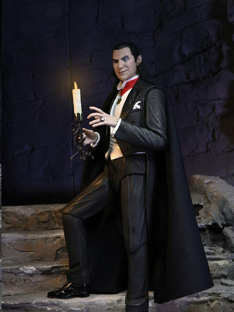 NECA Ultimate Dracula (Transylvania) Universal Monsters 7-inch Scale Action Figure