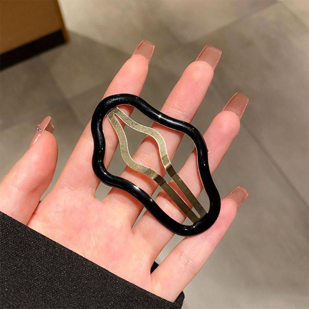 Geometric Cloud Hair Clip Hollow Hollow Metal Hairpin Sweet Clouds Bb Clips Photograph