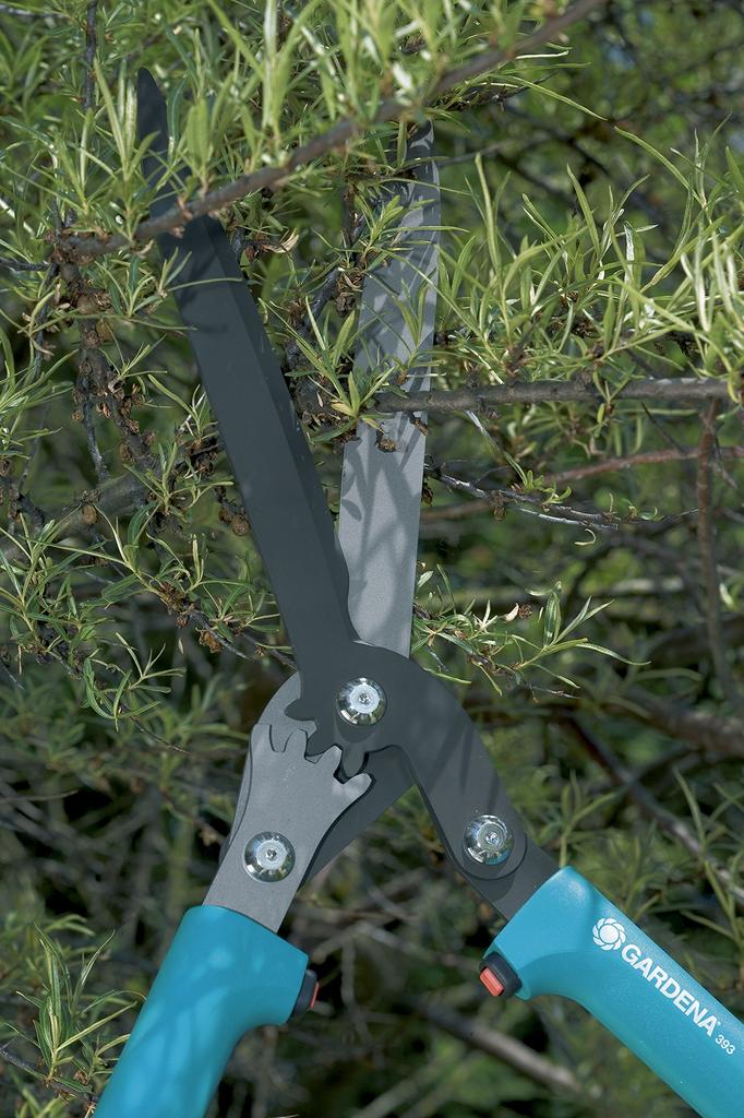 GARDENA Ножницы для обрезки травы с прямым лезвием и редуктором Comfort 600 Общая длина 60 см Длина лезвия 23 см 393-20