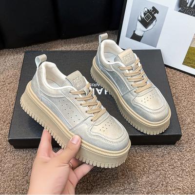 Толстая подошва Женская обувь Увеличенная мягкая подошва Плоская форма Обувь для спорта на открытом воздухе Фитнес Кроссовки громоздкие Модные кроссовки для бега на платформе