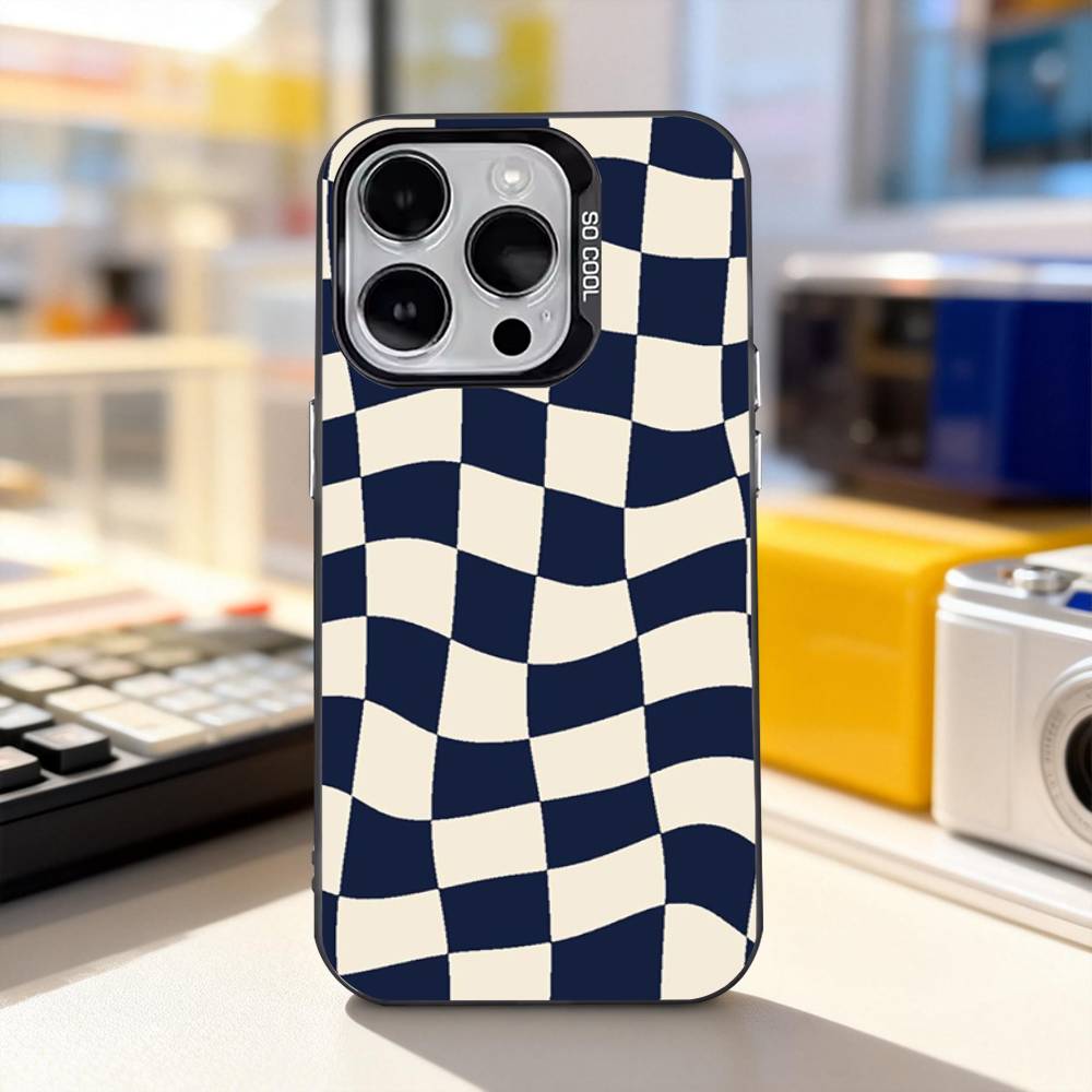 Шахматная доска в клетку Чехол для телефона For iPhone 11,12,13,14,15,16,17,Pro,Max,Plus,E,Air,Mini IMD Матовый черный