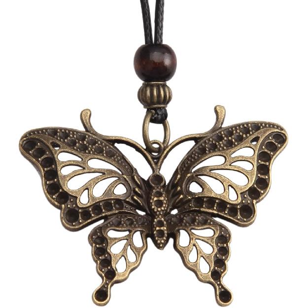 Leather Necklace for Women Boho Choker Necklace Long Cord Leather Pendant Bohemian Neckalce Vintage Alloy Pendant Leather Rope Necklace Wooden