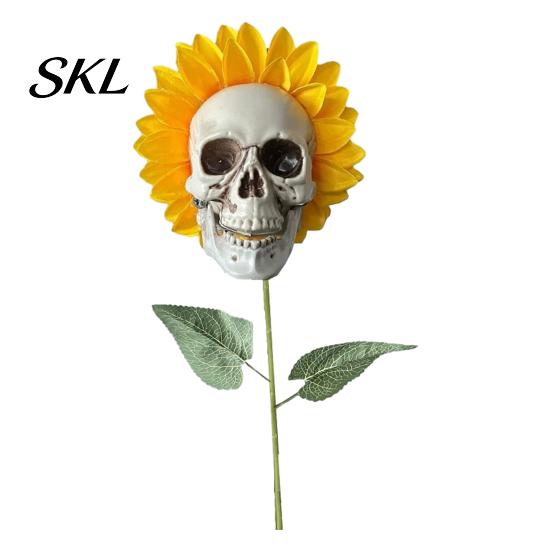 Creepy Garden Ornament Sunflower Skull Ornament, Halloween Theme Decor, Potted Housewarming Plant Waterproof Outdoor Decoration, for Lawn Patio