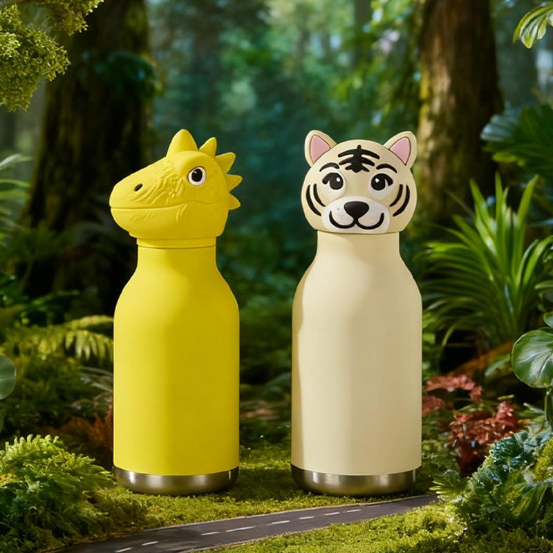 Детский термокружка объемом 450 мл с креативным дизайном в виде животных и крышкой в виде головы животного.