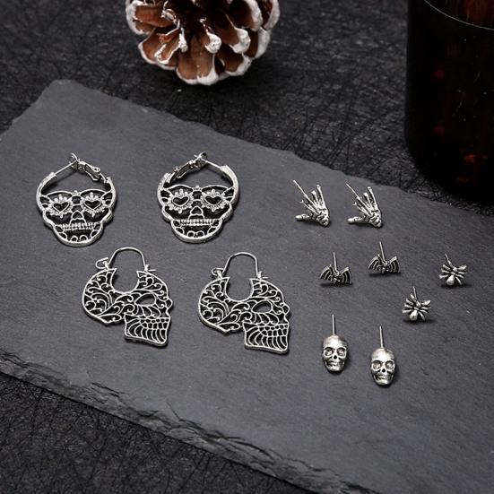 6 Pairs Unisex Halloween Stud Earrings Hollow Out Skull Bee Bat Shape