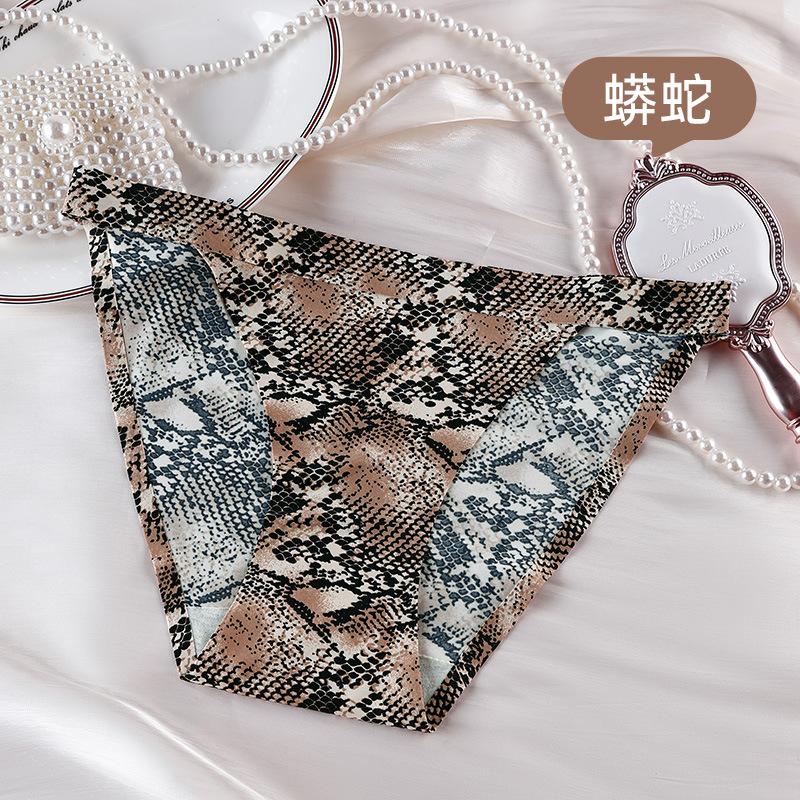 Женские трусы, бесшовное нижнее белье, тонкие удобные трусики, трусы с низкой талией, треугольные шорты с подтяжкой бедер для девочек