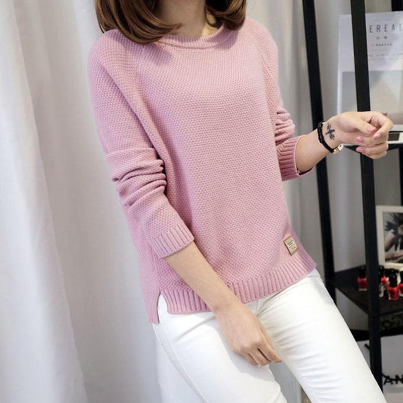 Стильный женский пуловер с разрезами по бокам