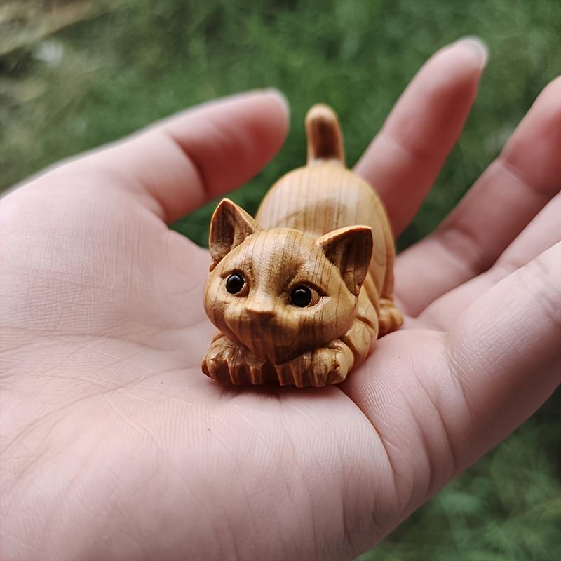 Статуэтка деревянного котенка ручной резьбы - Реалистичный миниатюрный декор кошки, Не требует электричества, Деревянное искусство ручной работы для дома и офисного стола