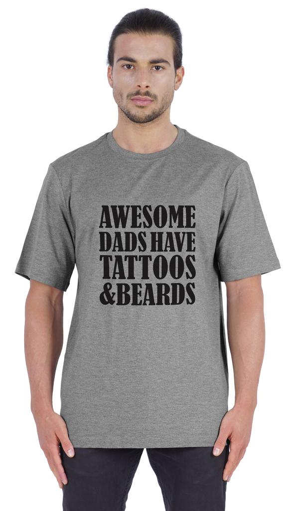 Inkmeso Мужская графическая футболка с круглым вырезом «У потрясающих пап есть татуировки и бороды»