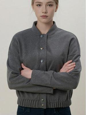 Женская универсальная куртка-бомбер с карманами Осень/Зима 2025