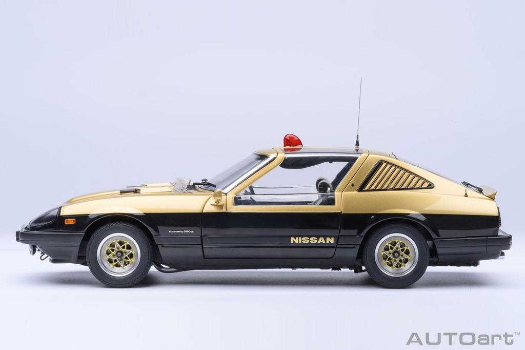 AUTOart Scale Nissan Fairlady 280Z Super Z Finished Product 1/18 "Seibu Keisatsu"