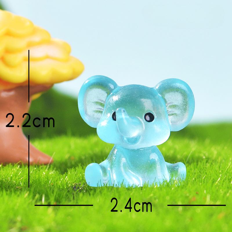 Micro-landscape Creative Small Ornaments, Cartoon Dolls, Resin Handicrafts, Landscaping, Glow-in-the-dark Elephant Decorations, Desktop Ornaments