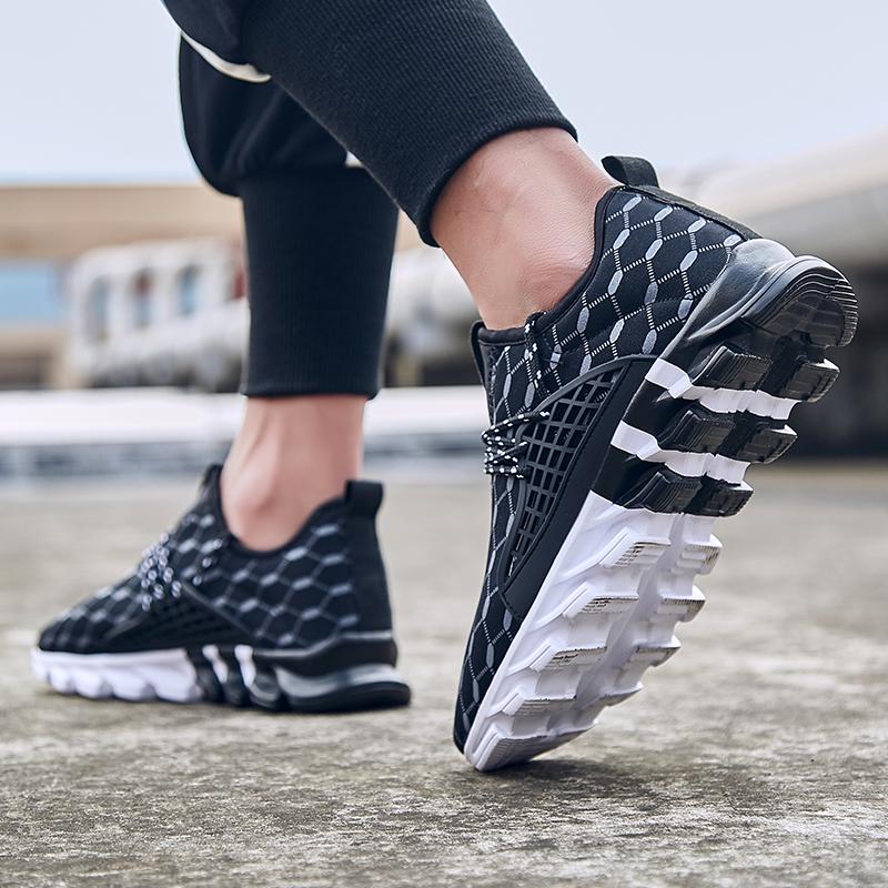 Мужская обувь большого размера 39-47Сверхлегкие спортивные повседневные мужские туфли Four Seasons Кроссовки для мужчин