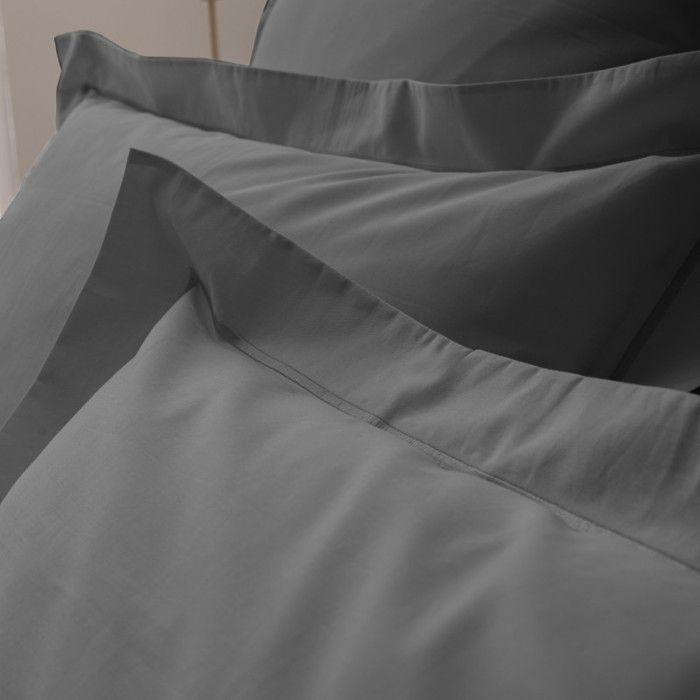 Taie d'oreiller percale de coton peigné "Julian" toutes dimensions Coton Pur - Julian Ardoise - Taie d'oreiller 65 x 65 cm finition