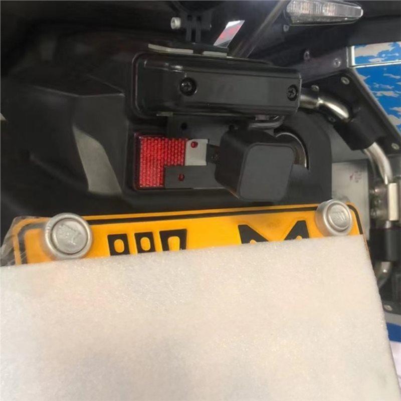 Motorcycle Specific 77Ghz Millimeter Wave Blind Spot Detection Sensor BSD Lane Change Assist System Detection Range 50M
