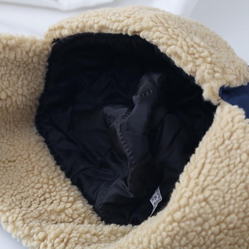 Lei Feng Winter Retro Aviator Hat - Unisex Ear Protection for Riding and Warmth