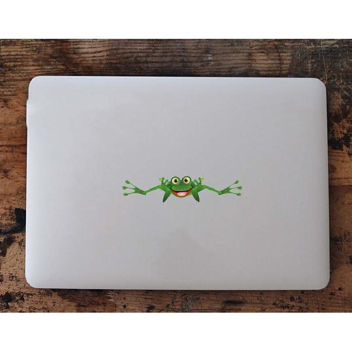 Decorative Green Frog Stickers, Vinyl material, suitable for decorating car bodies, trucks, off-road vehicles, windows, rear windshield, helmets,