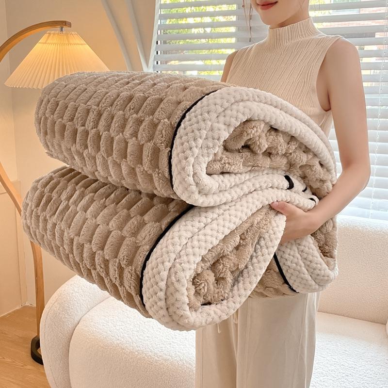 Luxurious Golden Turtle Velvet Blanket - Double-Sided, Thick, Multifunctional Fleece for Bedroom Warmth