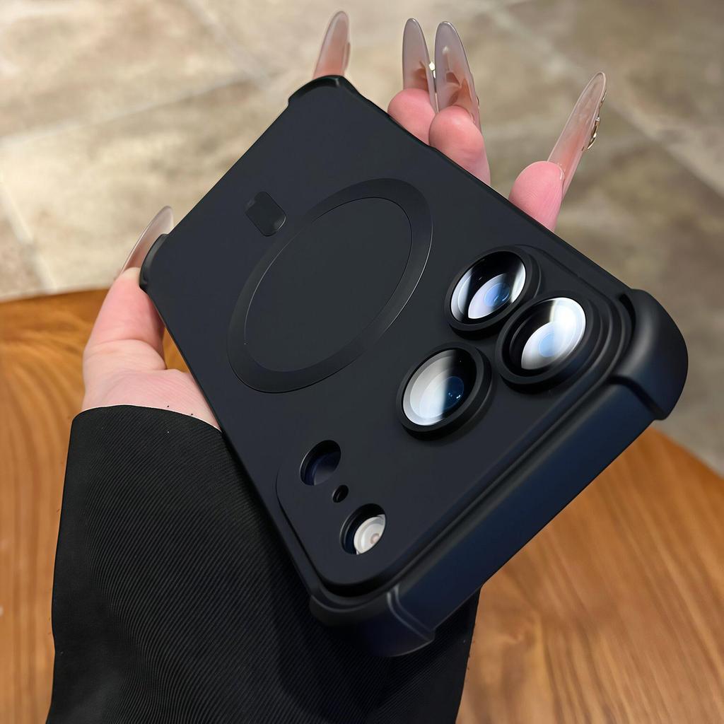 Магнитный чехол с покрытием Soft-Touch, защитой от падений и пленкой для камеры для iPhone 17 Pro Max
