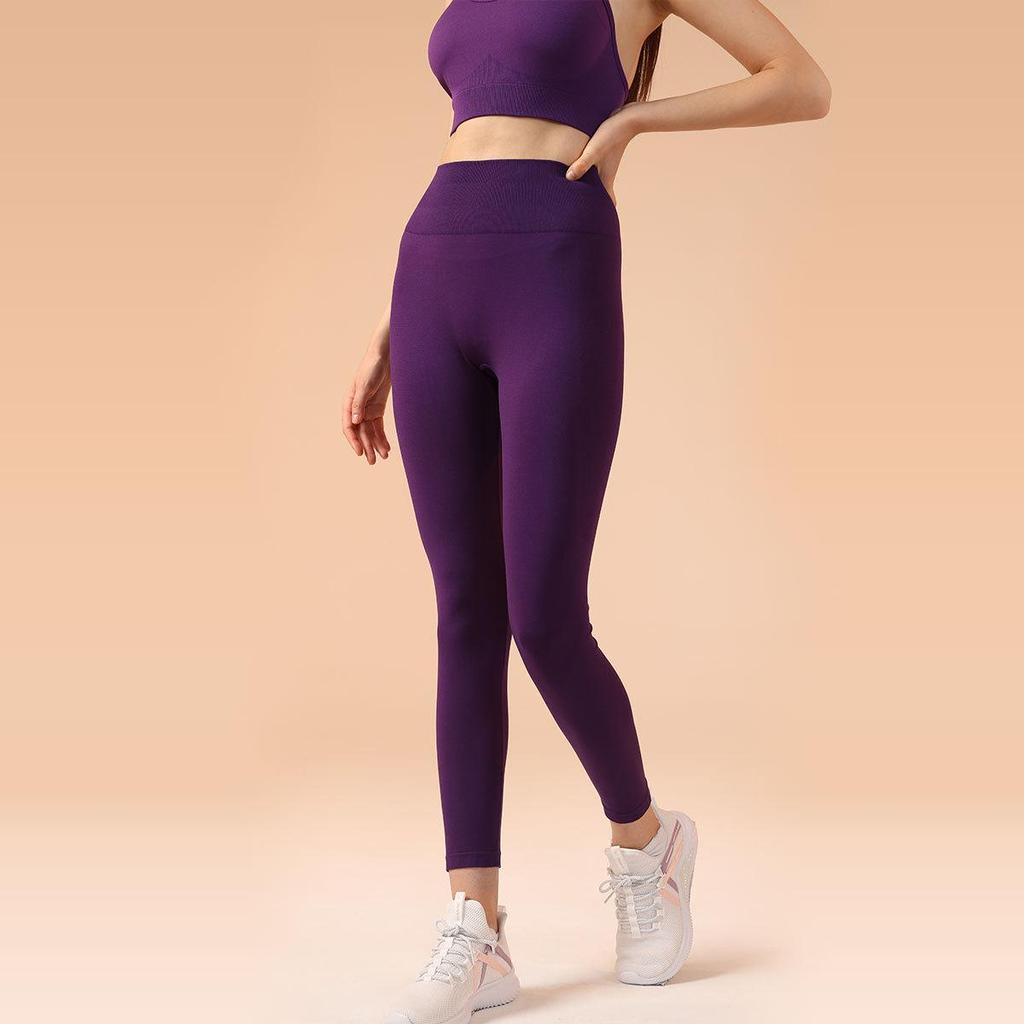 Женский бесшовный плиссированный комплект для йоги из двух частей: Завышенная талия, облегающий крой для фитнеса на открытом воздухе