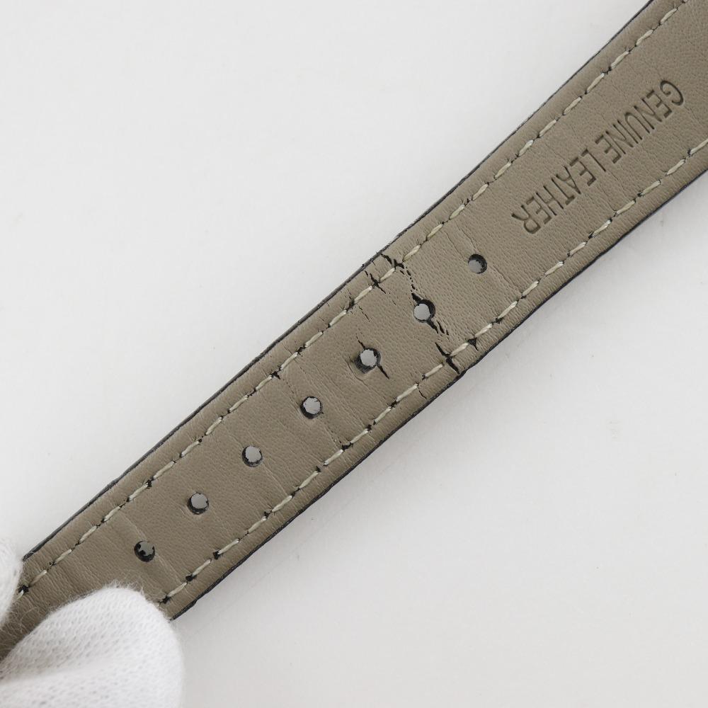 Salvatore Ferragamo Часы белый циферблат Нержавеющая сталь/кожа Кварцевые Аналоговый дисплей Женские Б/у