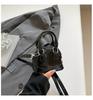 Fashion mini shell bag trend temperament simple 2025 niche design summer messenger women's bag foreign style shoulder bag