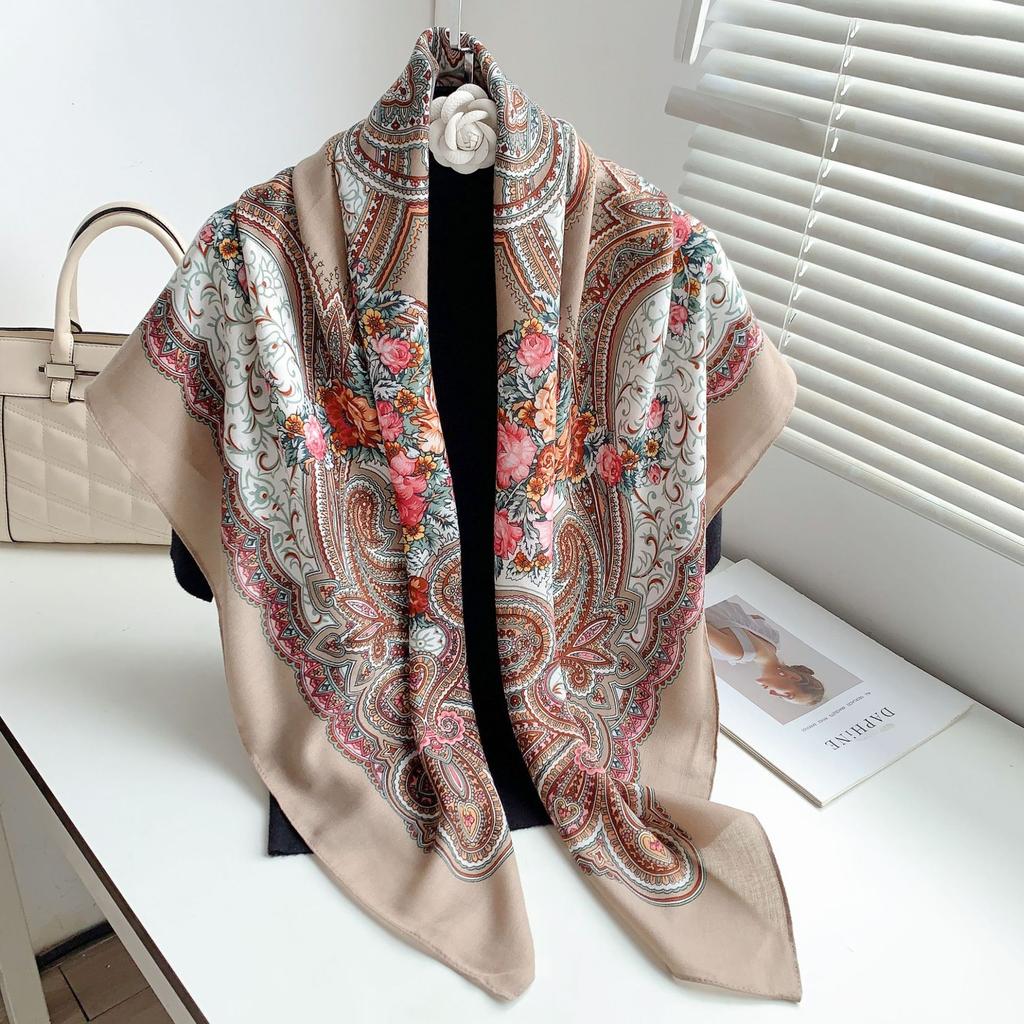 Принтованный квадратный шарф новый ретро двухцелевой большой шарф солнцезащитный Синьцзян путешествия универсальная косынка шаль