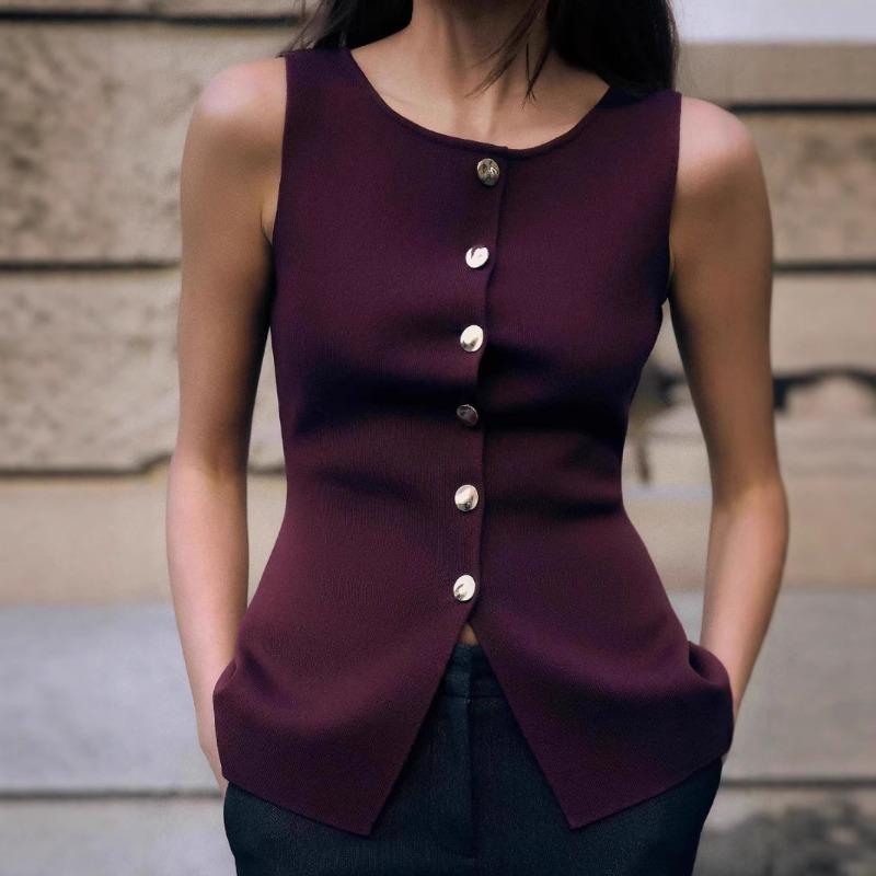 Весенняя модная женская одежда: Жилет и топ из свитера с пуговицами плоской строчкой