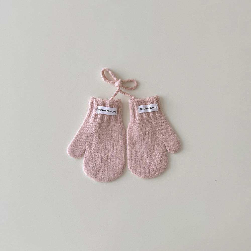 Korean Style Kids Mittens with Love Heart Pattern Ins Fashion Winter Gloves with Anti-Loss Neck Cord Warm Baby Toddler Mittens