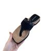 Fairy Wind Slope Heel Muffin Thick Bottom Flip-flops Female Wear 2025 New French Niche Square Toe Cool Slippers