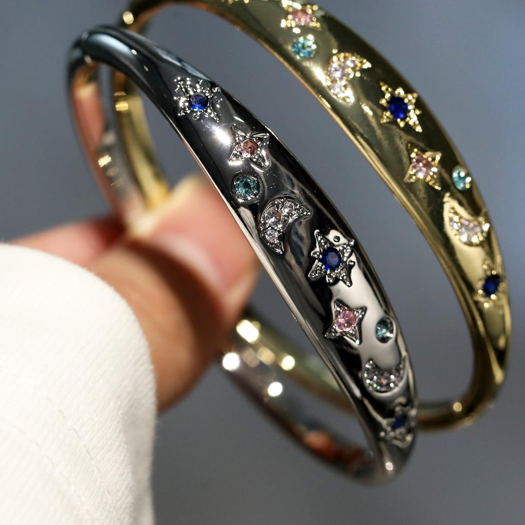 2026 Court Style Retro Design Feeling Stacked Bracelet, High Quality Zircon Gold-plated Star Moon Bracelet