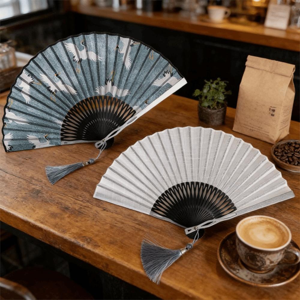 Винтажный летний ручной веер Тканевый веер Веер для танцев Высококачественный китайский стиль Складной веер Дом
