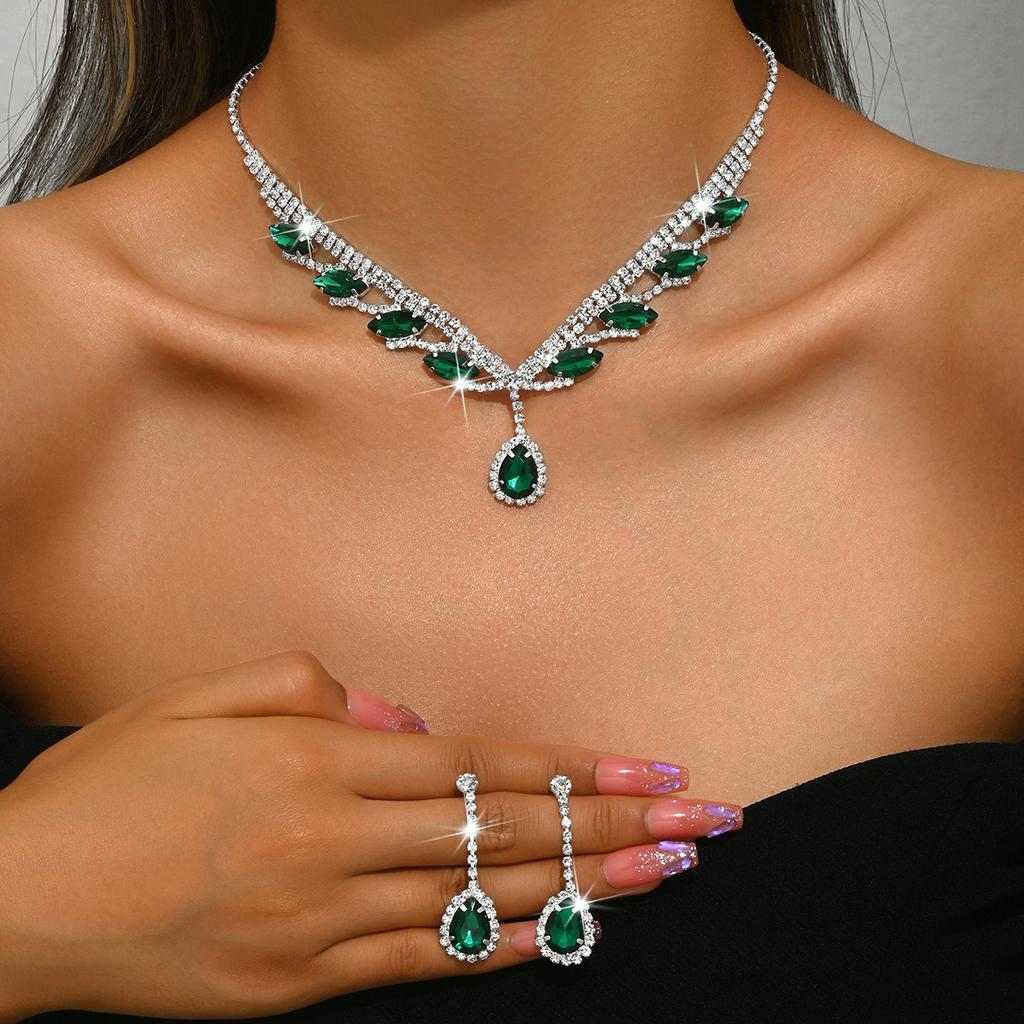 Luxury Flash Diamond Super Beautiful Necklace Earrings Set Jewelry Set