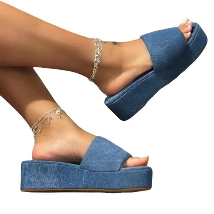 Fashion 2024 New Fashion Summer Thick-soled Slippers Simple Beach Slippers Sandals Womenshoes