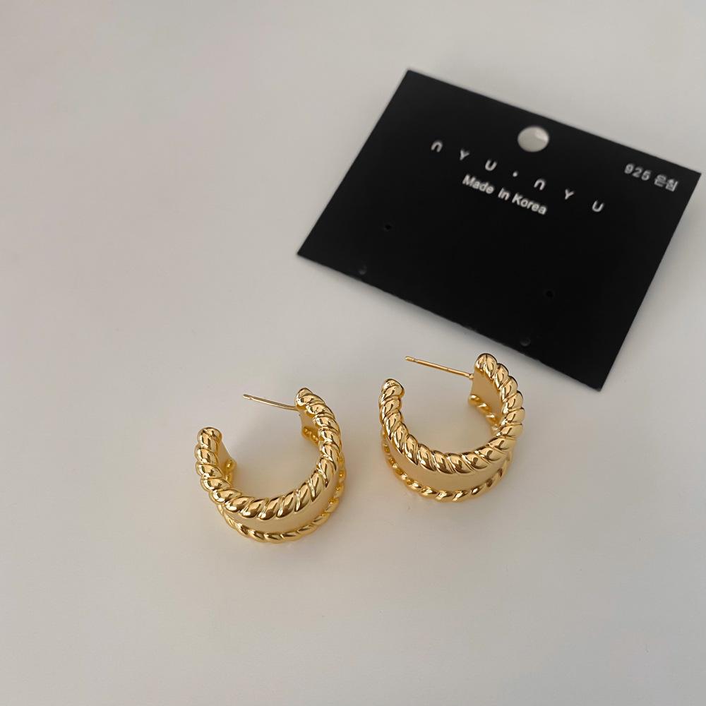 Женские ретро серьги-пусеты в нерегулярную полоску - Преувеличенный европейский и американский уличный стиль высокого класса