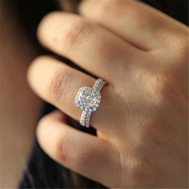 Classic Women Wedding Rings Set Vintage Silver Color White Zircon Stones Engagement Ring for Women Party Bridal Jewelry Gifts