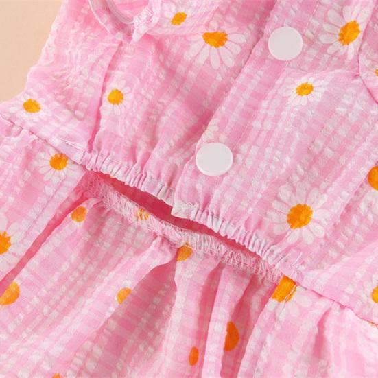 Платье для домашних животных с отложным воротником и короткими рукавами. Очаровательное платье-пуловер в клетку с цветочным принтом.