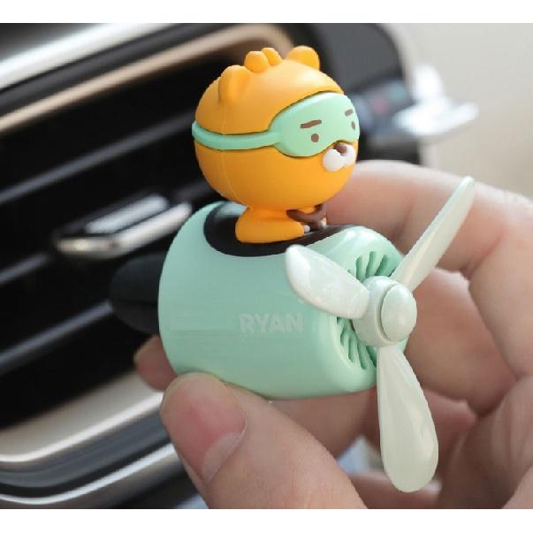 Styling Little Auto Interior Accessorie Ornaments Pilot Rotating Propeller Car Air Freshener Perfume Hanging Fragrance