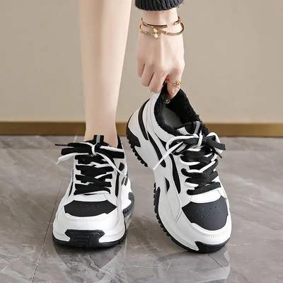 Низкие кеды на толстой подошве, повседневные теннисные туфли-лоферы на платформе, женские белые кроссовки на каблуке, спортивные предложения для игры во Вьетнаме