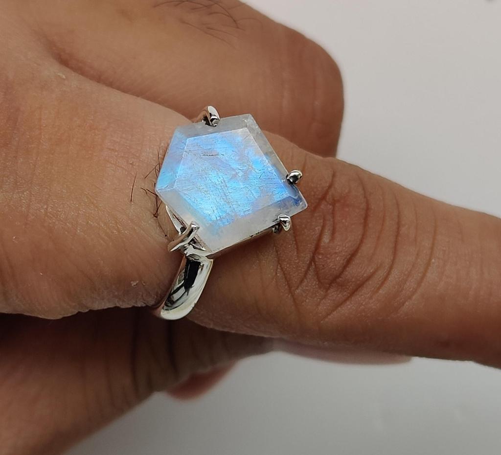 Кольцо с радужным лунным камнем, кольцо-солитер с радужным лунным камнем, винтажное кольцо, кольцо с драгоценным камнем из белого лунного камня