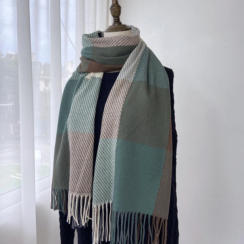 Women's Cashmere Scarf Green Plaid Vintage Winter Korean Thick Warm Long Tassel Shawl Neck Christmas Gift Fashion Accessories