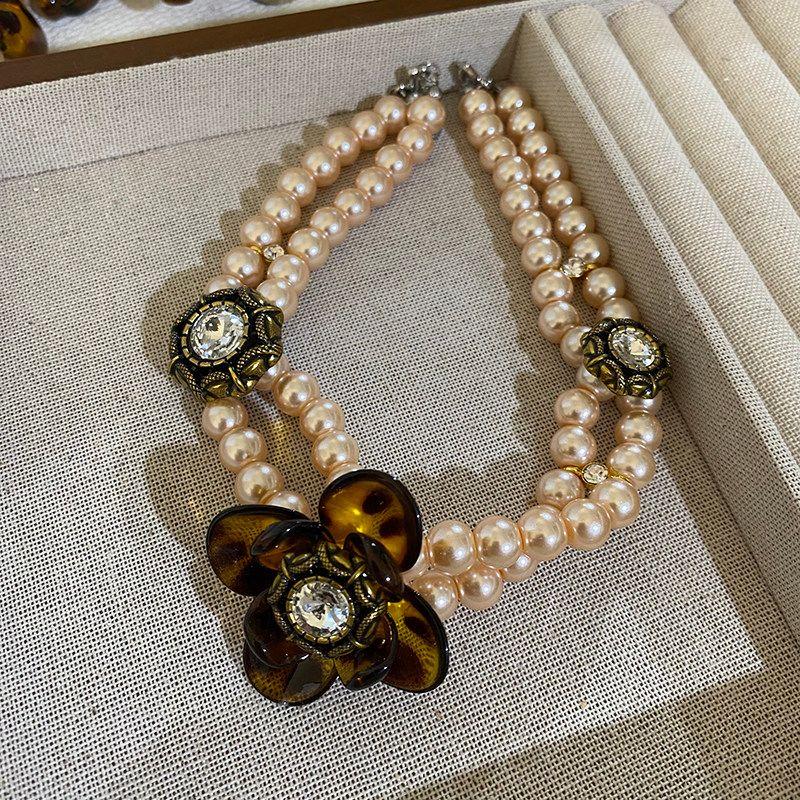 Fashion Queen Mother Pearl Necklace for Women 2025 New Arrival Fancy Light Luxury Minority Maillard Leopard-Print Clavicle Chain