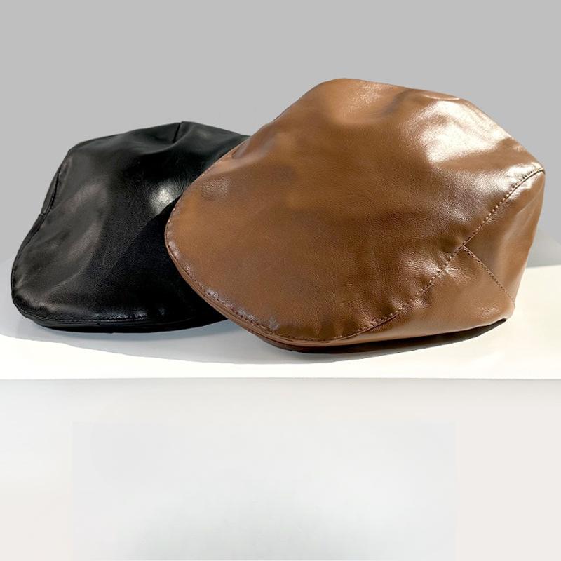 Hat Women's PU Leather Forward Hat Autumn and Winter British Retro American Newspaper Bee Hat Street Versatile Painter Duck Tongue Beret Hat