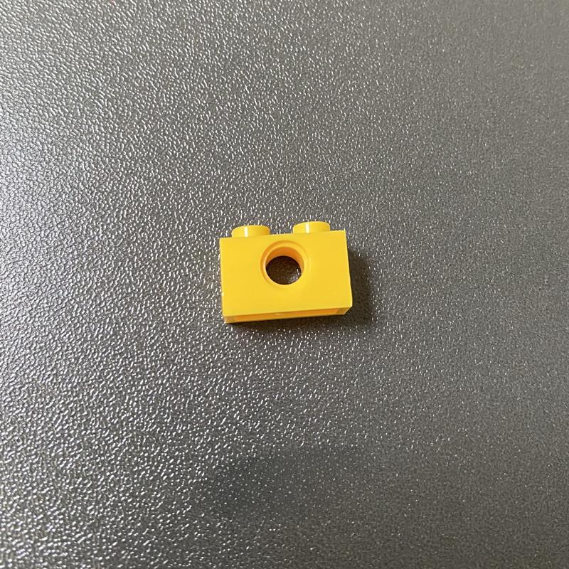 Совместимый строительный блок, строительный блок из мелких частиц 3700, аксессуары, детали, наука и технологии, образовательные пособия 1X2 с 1 отверстием, ударная балка