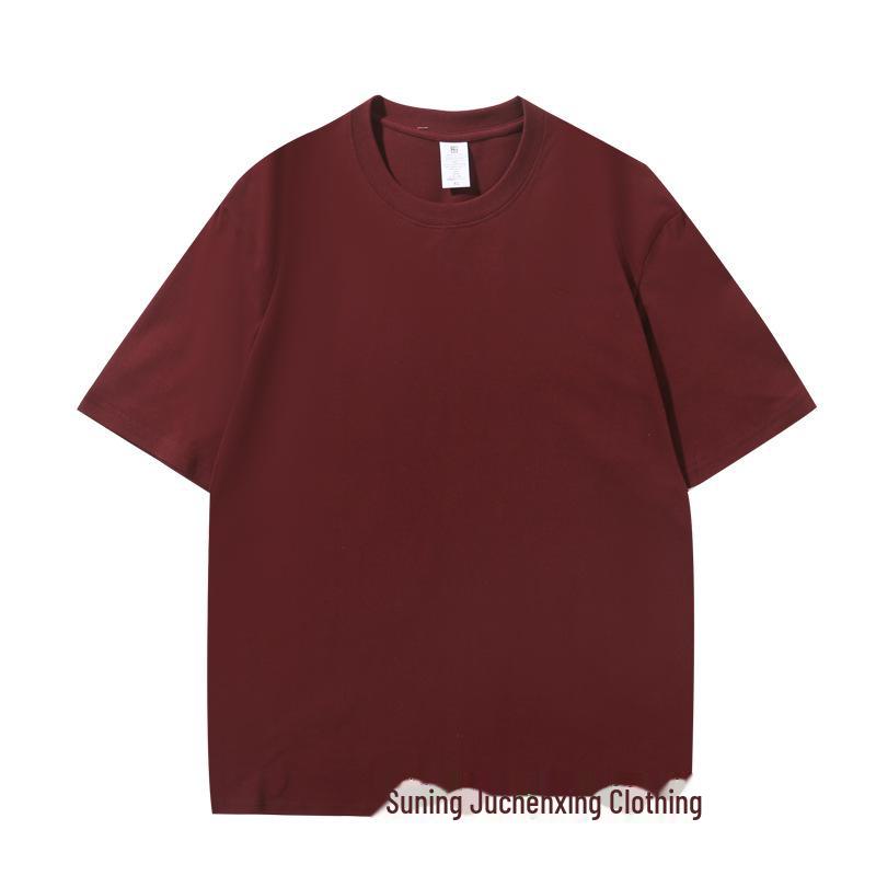 Футболка из плотного чистого хлопка плотностью 230 г, с коротким рукавом и свободными плечами, с фирменным логотипом — однотонная, унисекс.