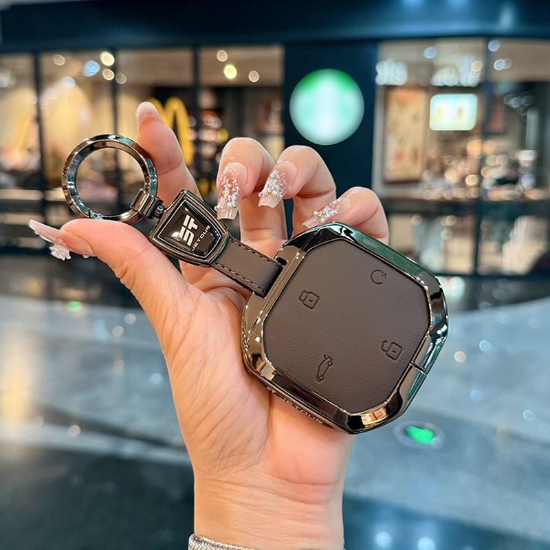 Кожаный чехол для ключа с металлическим зажимом для моделей Jetour Freedom 2024-2025
